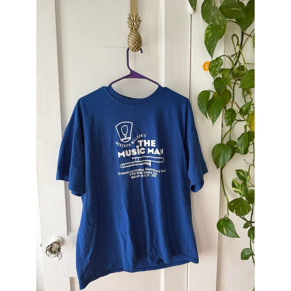 Jerzees size X-large the music man blue T-shirt